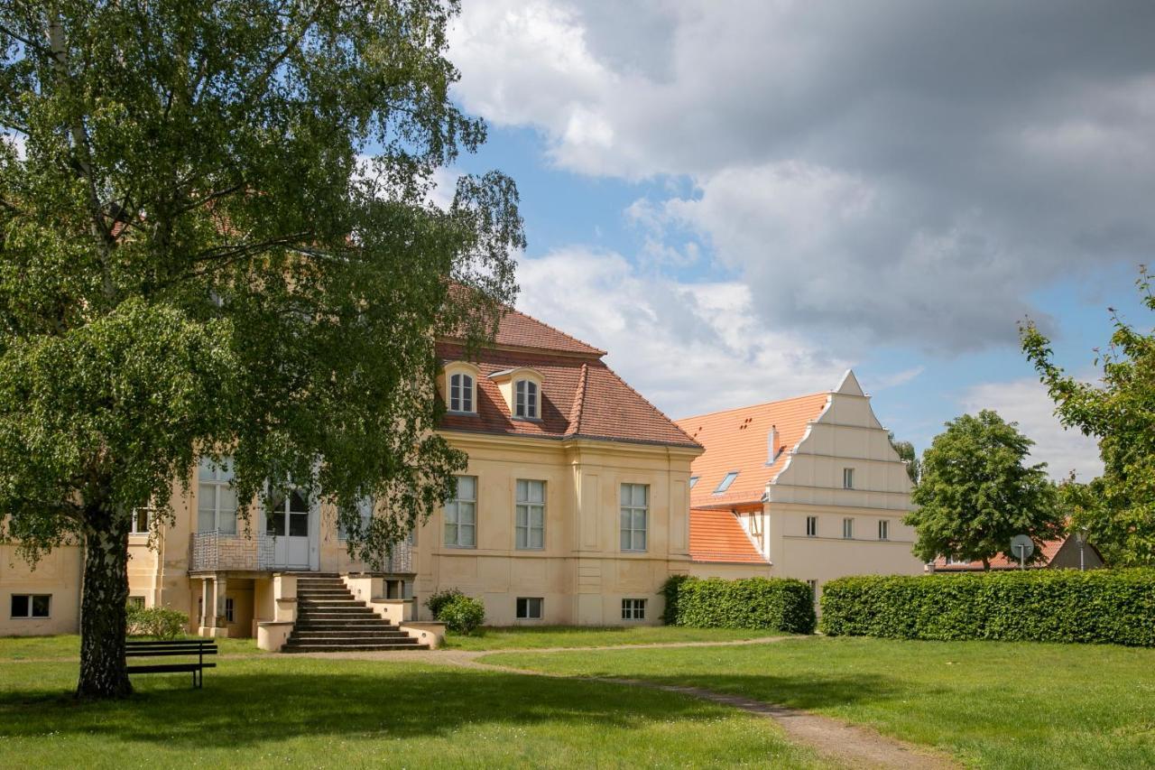 Gaestehaus Reckahn Der Rochow Akademie Экстерьер фото