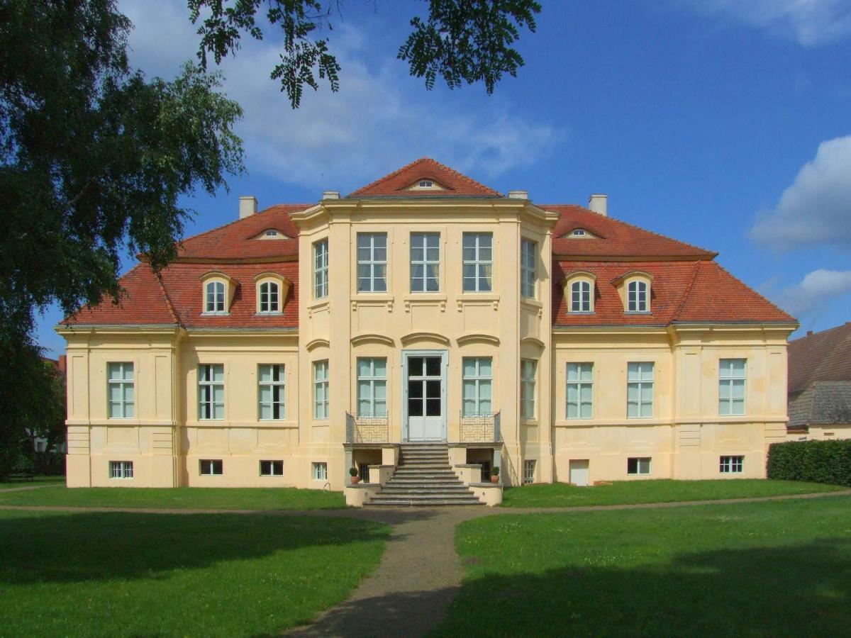 Gaestehaus Reckahn Der Rochow Akademie Экстерьер фото